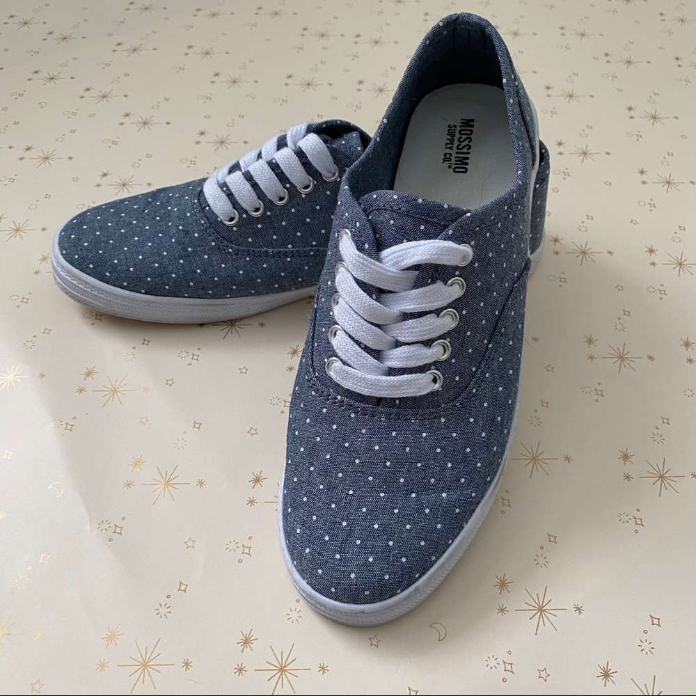 Mossimo Lace Up Sneaker